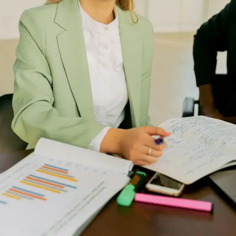 Los reportes contables son clave en el cierre semestral. Descubre su importancia y cómo automatizarlos eficientemente.