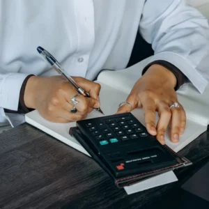 Conoce a detalle las deducciones de ISR para que el cálculo sea preciso y transparente con cada uno de tus colaboradores.